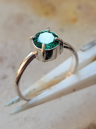 Make Your Own Jewellery in Manchester: A Hands-On Creative Experience