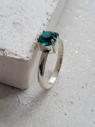 Sterling Silver Ring Green Cubic Zirconi