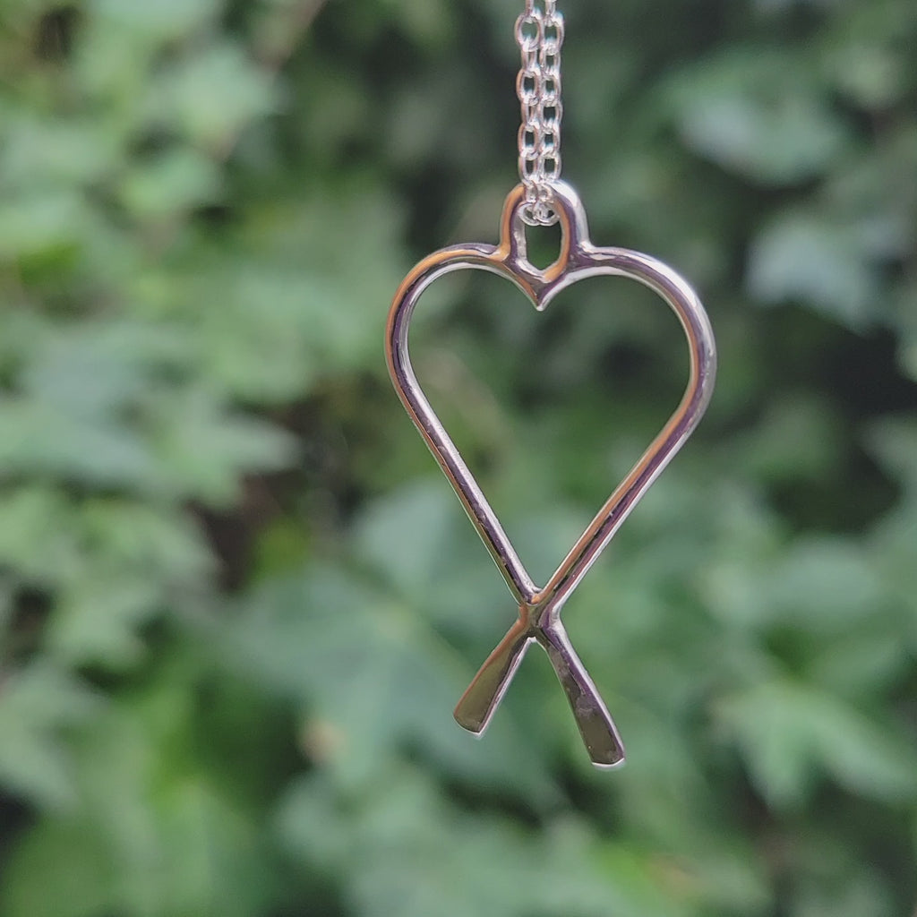 heart with long tails