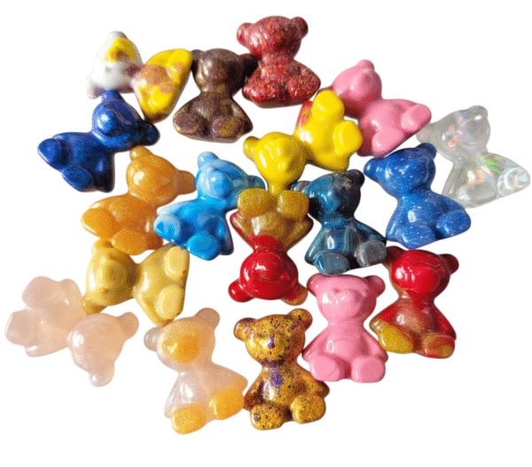 Pack of 10 Resin small bears - Image 2