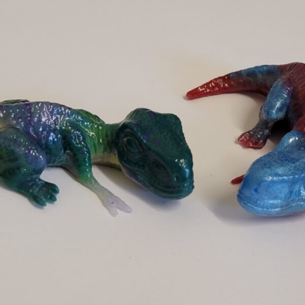 Medium resin dinosaur for which you can chooseupto 3 colours for us to make for you.