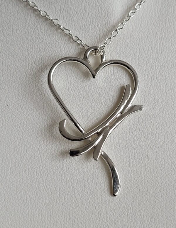 Sterling silver elegant heart necklace - Image 3