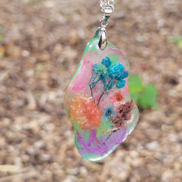 resin flower necklace - Image 6